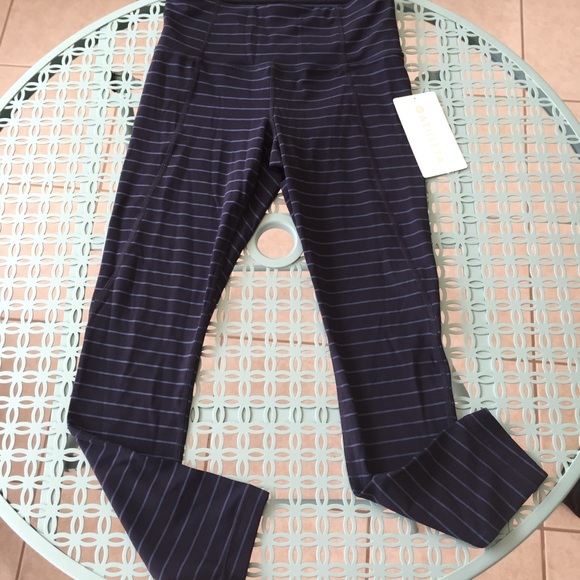 Sold Athleta Stripe Salutation 7/8 Tight - Picture 2 of 8